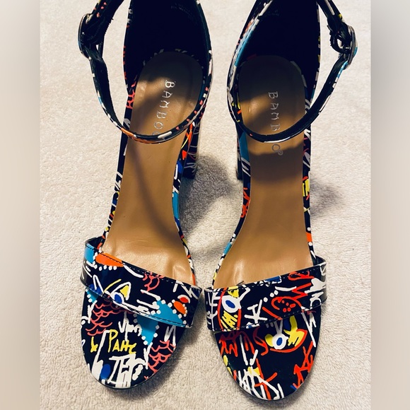 Brand New Unique Heels By BAMBOO - Size 6 - Heel Height Is 4 Inches - box 9 - Picture 4 of 9